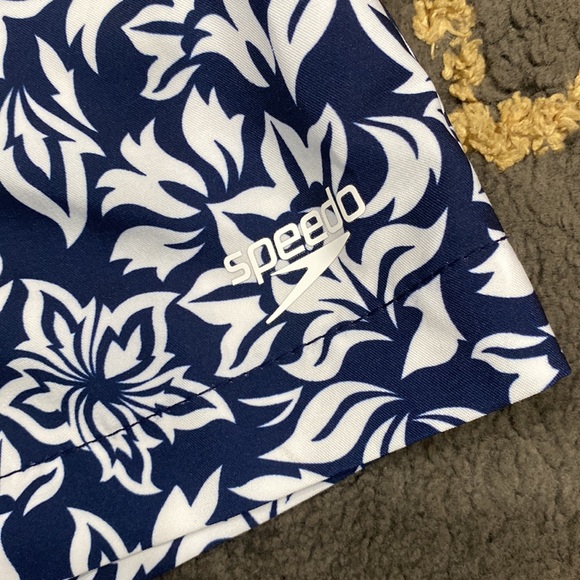 Navy Blue and White Floral Speedo Swim Trunks Size Small - Picture 2 of 7